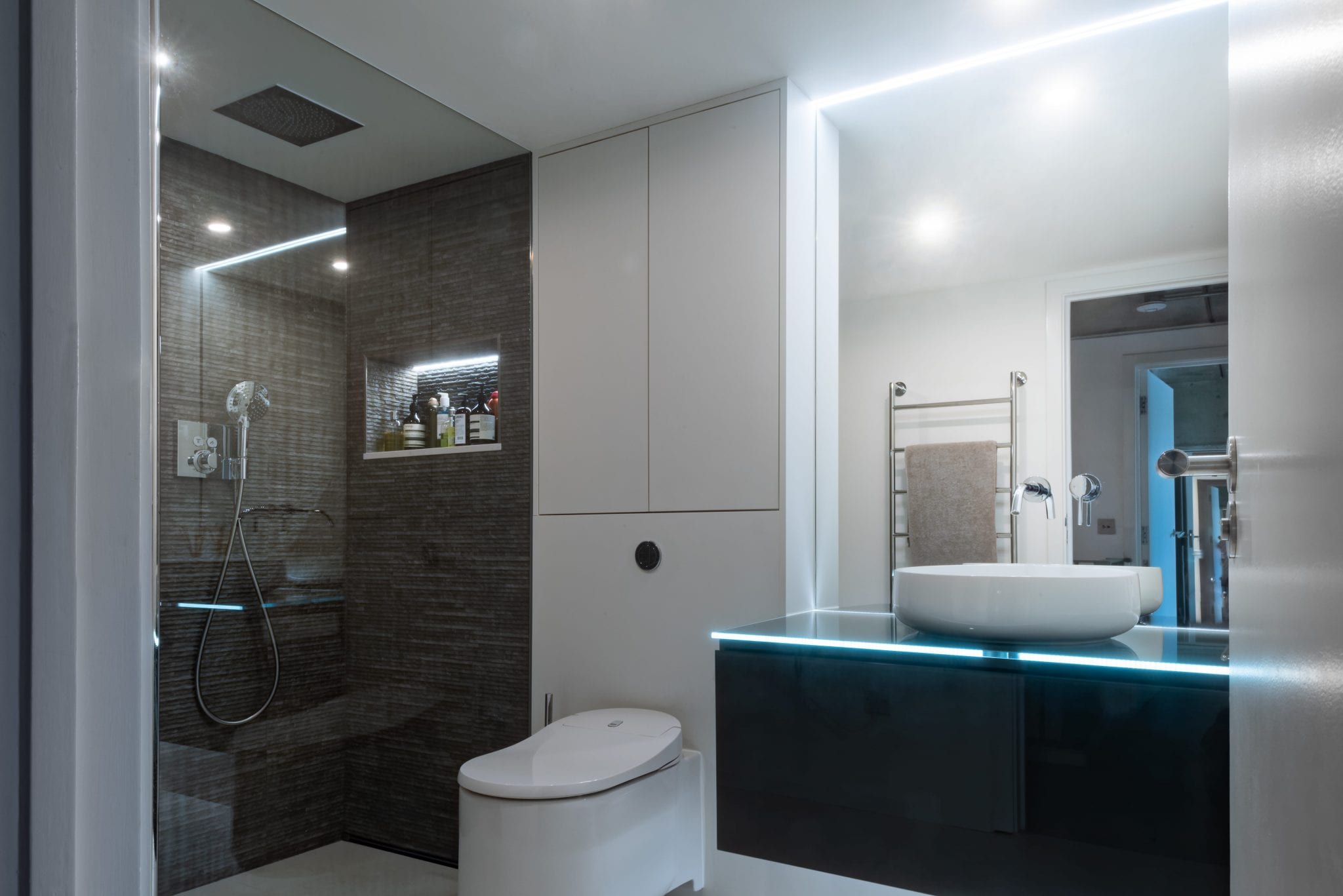 Bathroom fitters London